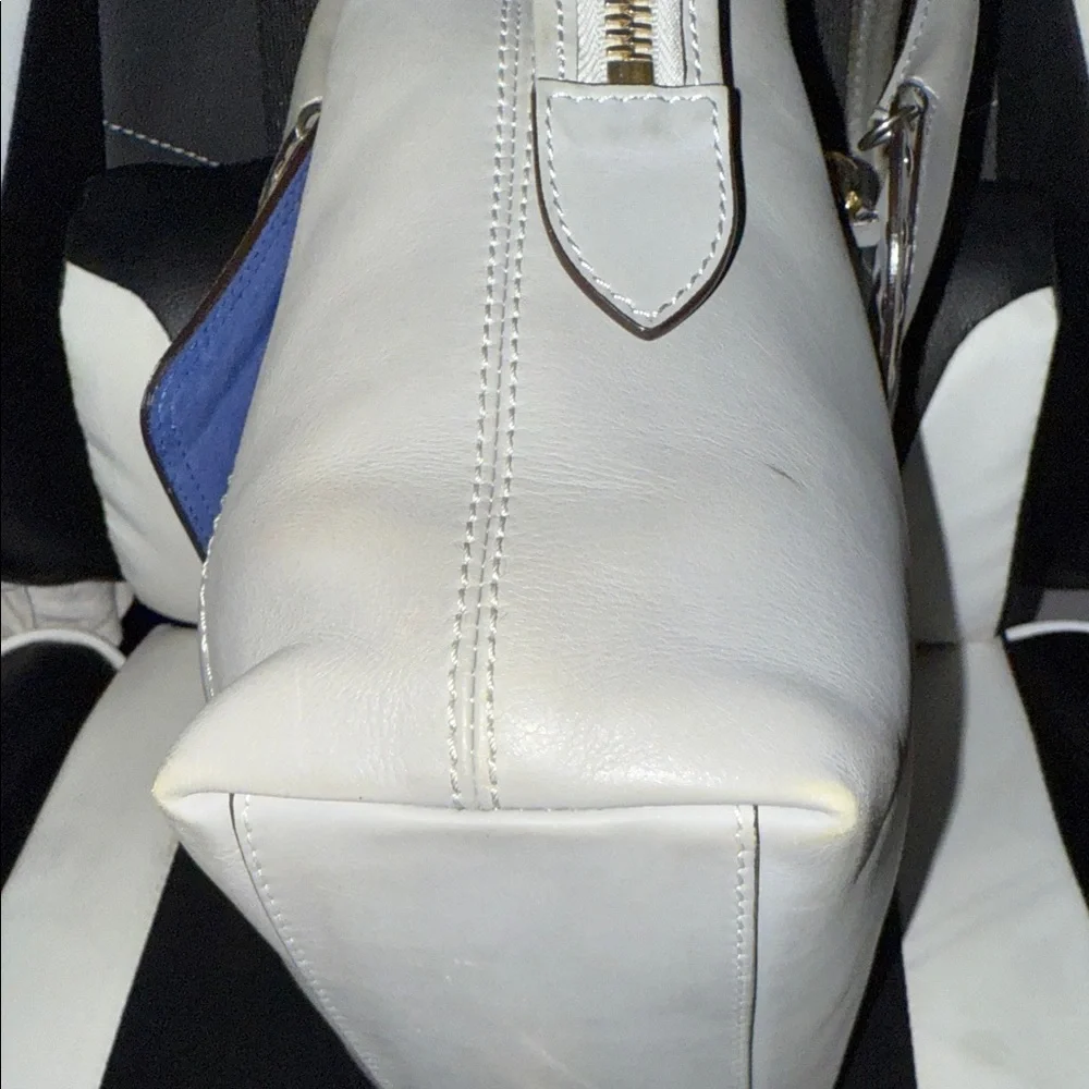 Emilio Pucci Gray Satchel with Gold Accents - Picture 7 of 15